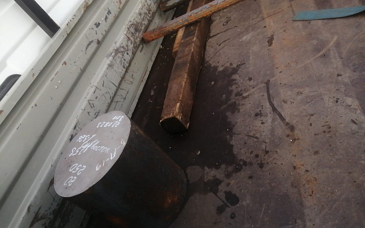 Круг стальной 250мм 