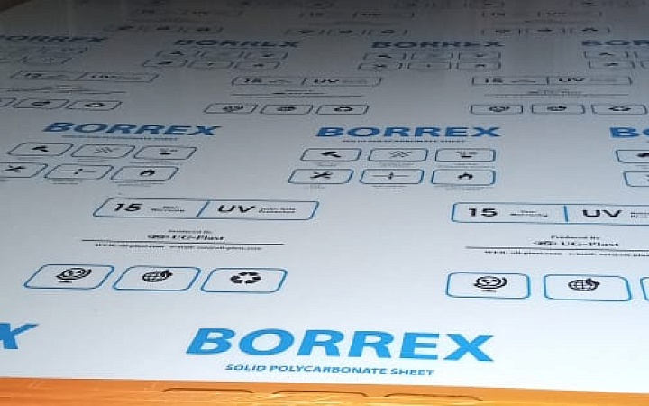 Монолитный поликарбонат 10х3050х2050мм цвет опал